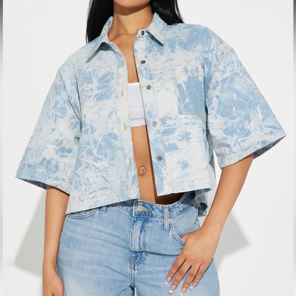 Women’s Cropped Denim & Metallic Button Down Shirt - Size M - Picture 3 of 4